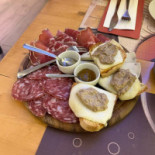 Borghi Dal 1949 Nourriture