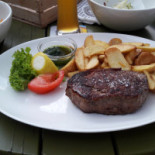 Biergarten Caldaro Comida