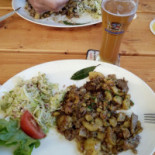 Biergarten Caldaro Comida
