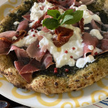 Caprizza Comida