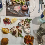 Carbonella Comida