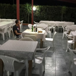 L'oste E Il Cacciatore À l'intérieur