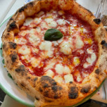 Pizzium Via Procaccini Comida