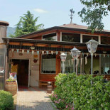 Crossroad Pub Outside