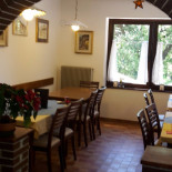 Osteria Mezzomonte Dentro