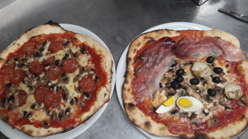L' Aia Del Pozzo food