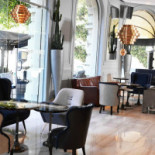 Doney À l'intérieur