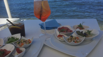 Aquae Seaside Restaurant Bar drink