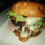 Artesian Grill Comida