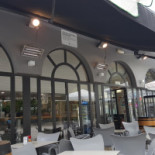 Sunrise Winebar À l'intérieur
