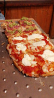 Madre Pizza food