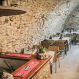 Pepe Nero Vieste À l'intérieur