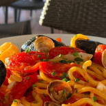 Ara Marina Comida