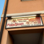 Pizza Dream outside