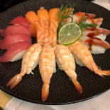 Amy Sushi Crevoladossola food