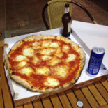 Tutto Pizza food