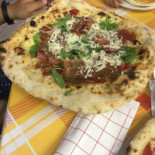 Ritrovo Margherita food