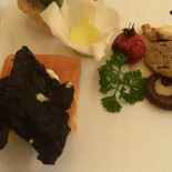 Tom Tom Cafe food