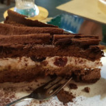 Niglo Stube Nourriture