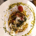 Alevante food