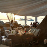 Phi Beach Dentro