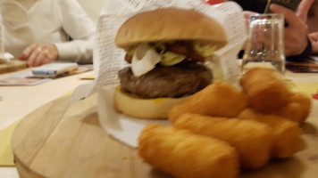 Alberghett Pub drink