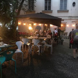 Caffe Tomaso Extérieur