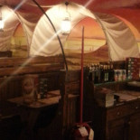Old Wild West Dentro