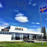Arnes Cafe Esterno