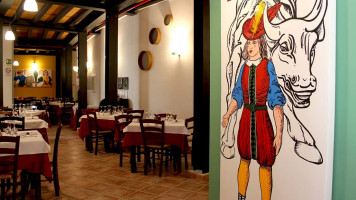 Kamikos inside