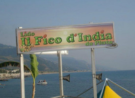 Il Fico D'india Da Pluto outside