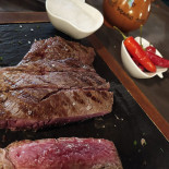 Alla Quiete Del Vecchio Pino Comida