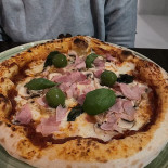 Piccola Italia food