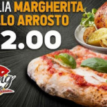 Young Pizza Comida