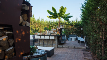 Wild Innovative Drink Pizza