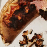 Ara Lunae Comida