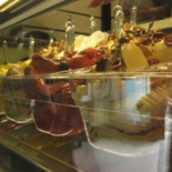 Rock Gelato E Dessert Roe Volciano food