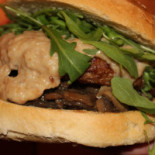 Io Eat&greet Nourriture