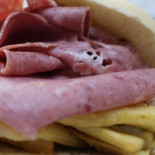Io Eat&greet Nourriture