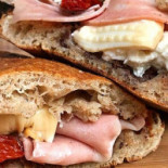 Farina Kitchen Comida