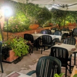Pan E Vin Exterior