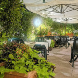 Pan E Vin Exterior