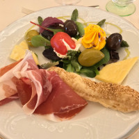 Villa Cavriani food