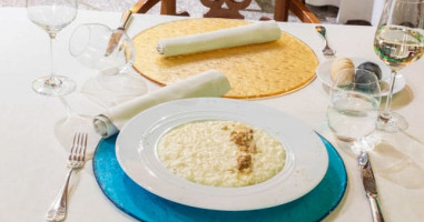 La Cloche 1967 food