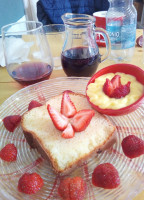 Bonjour Cafe' food
