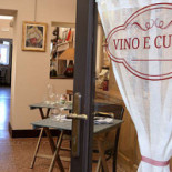 Vino E Cucina inside