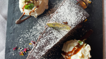 La Suite E Pizzeria food