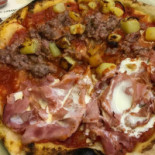 Mucca Pazza food