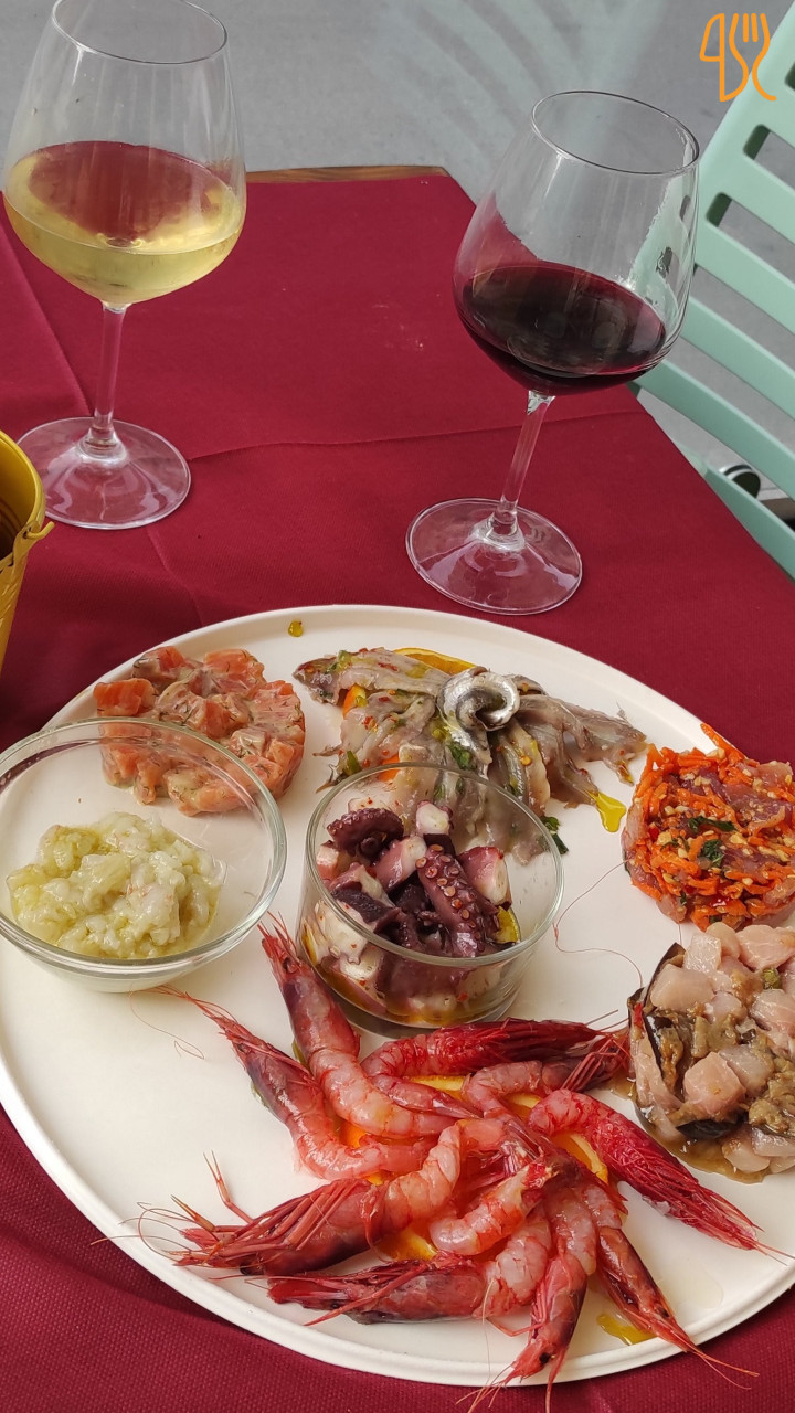 Frido Fritto E Crudo Nourriture