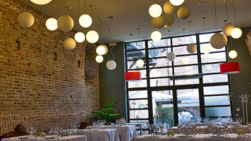 Tra La Terra E Il Cielo inside